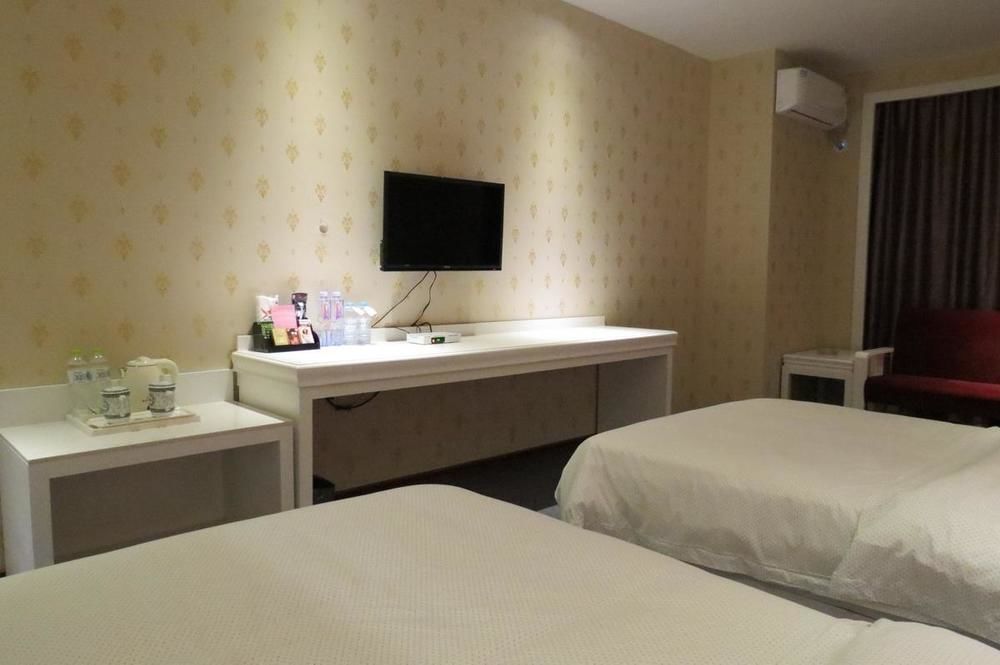 Longwang Business Hotel Liuzhou Экстерьер фото